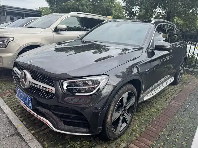 Mercedes-Benz GLC 2023
