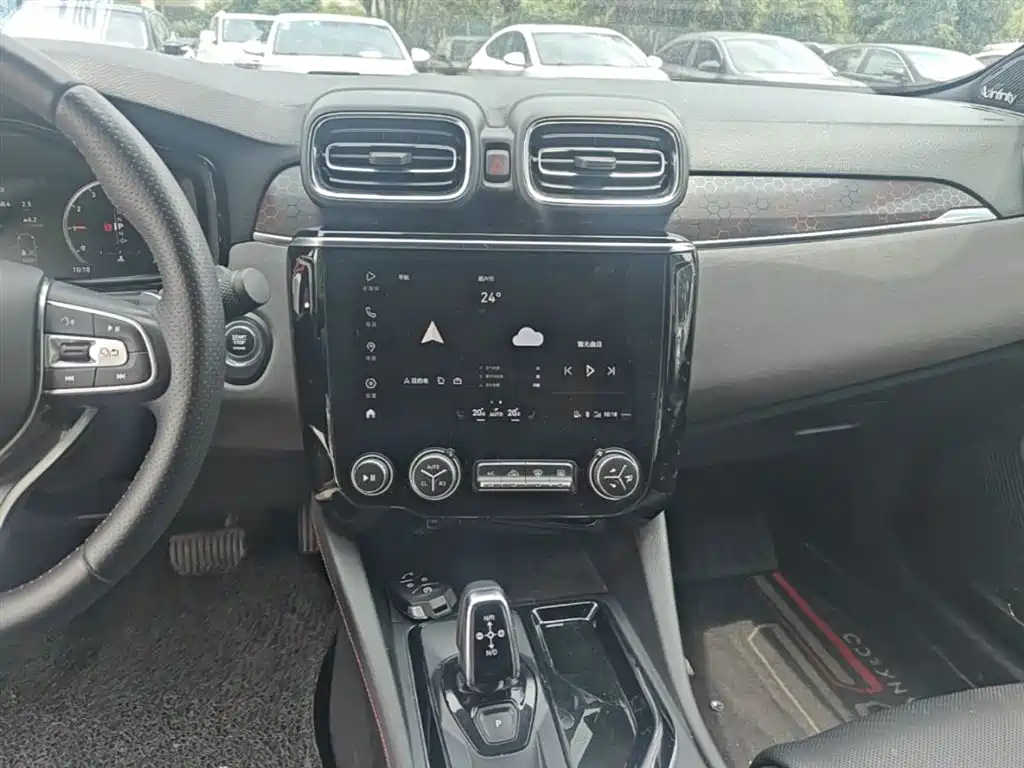 Lynk & Co 03 2018 1.5TD DCT Power Pro Version China V фото 13