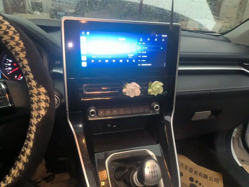 Haval M6 2021 PLUS 1.5T Manual Luxury Smart Connect фото 10