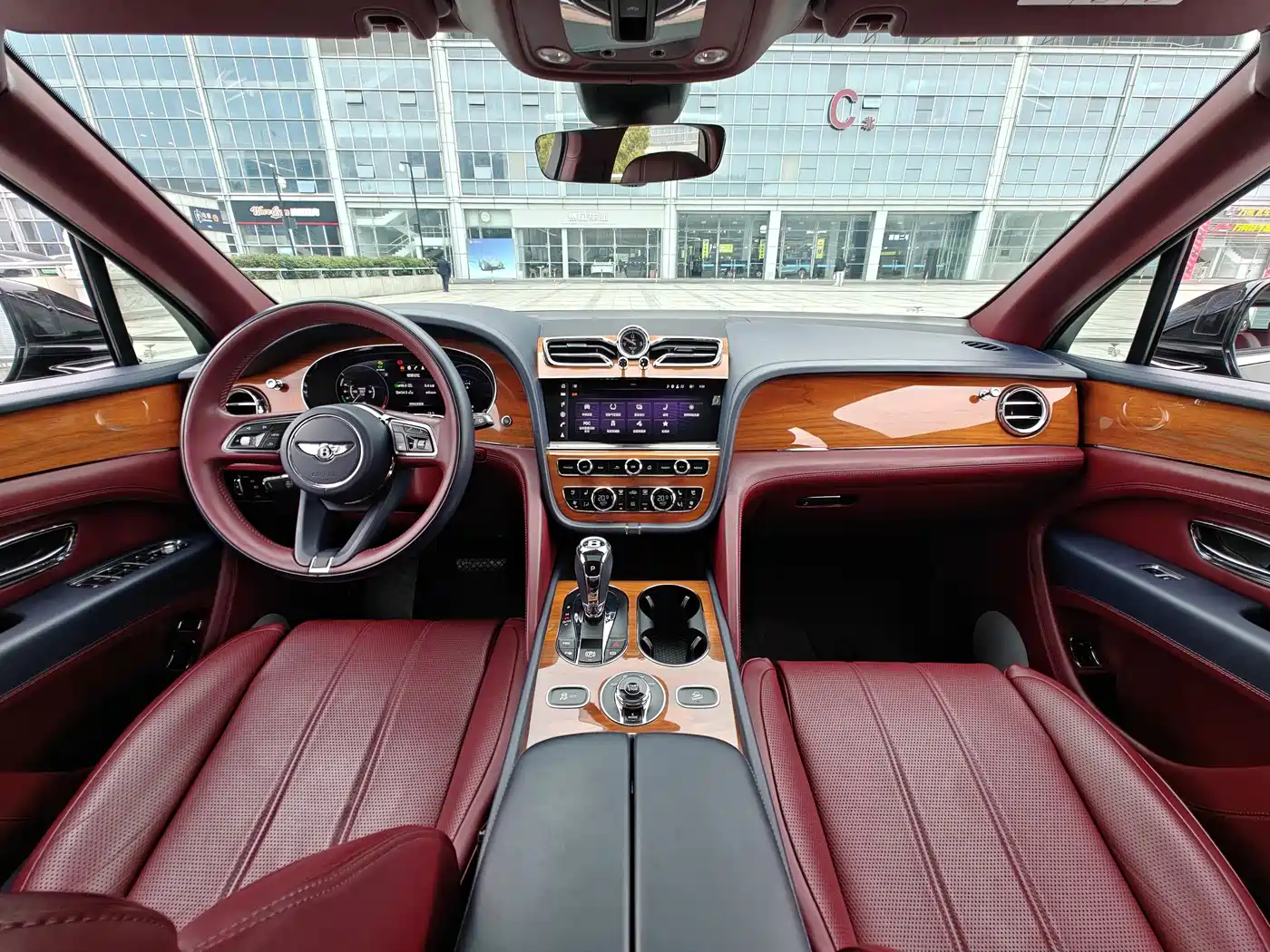 BENTLEY TIMYUE PLUG IN HYBRID