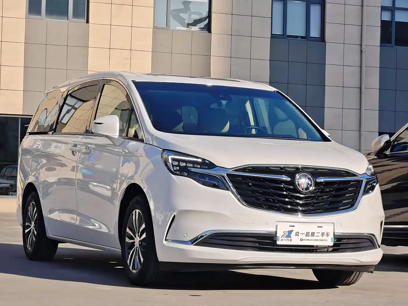 Buick GL8 2022 ES Landmark 653T Premium фото 3