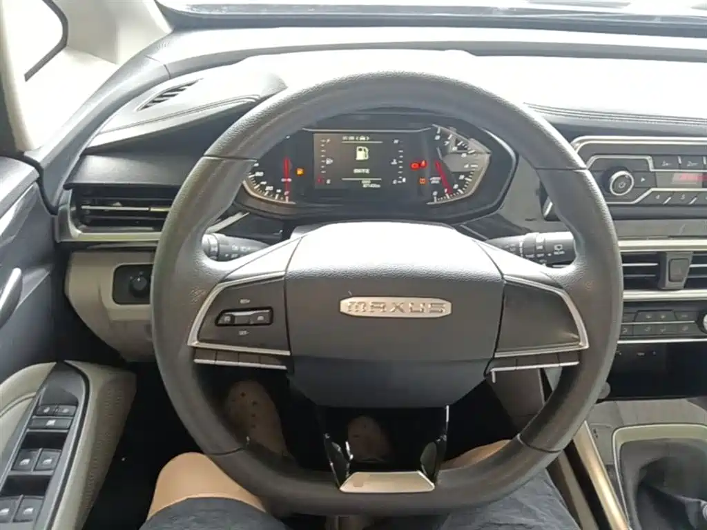 SAIC Maxus Maxus G50 2023 Model 1.5T Manual Joyride B фото 11