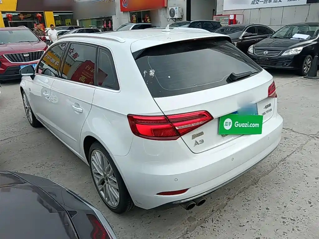 Audi A3 2018 30th Anniversary Sportback 35 TFSI Style фото 5
