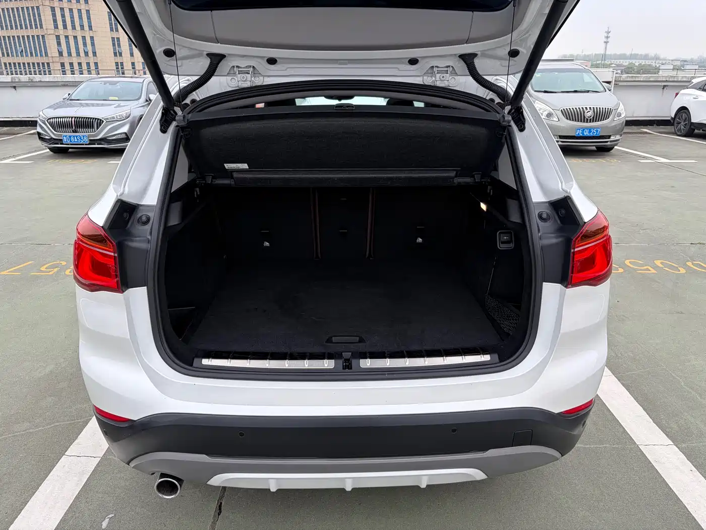 BMW X1 New Energy 2018 xDrive25Le Luxury Model фото 16