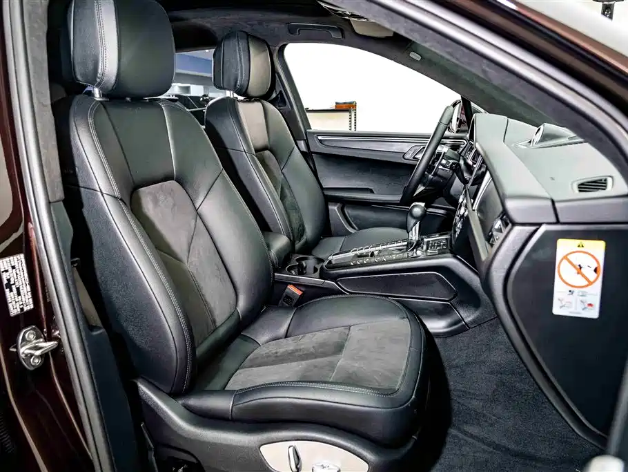 Porsche Macan 2018 Macan 2.0T фото 20