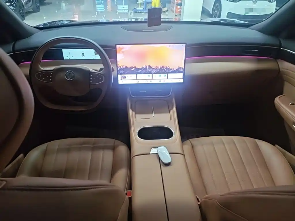 Dongfeng Aeolus L8 2025 2025 Plug-in Hybrid