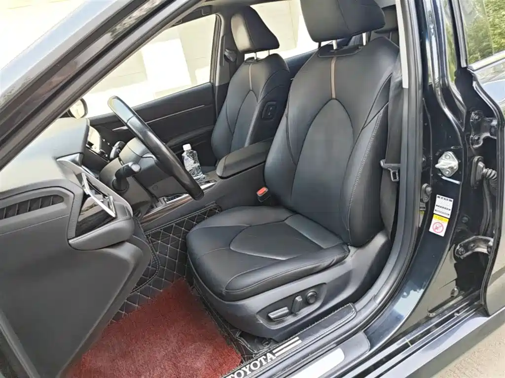 Toyota Camry 2018 2.5G Luxury Edition фото 15