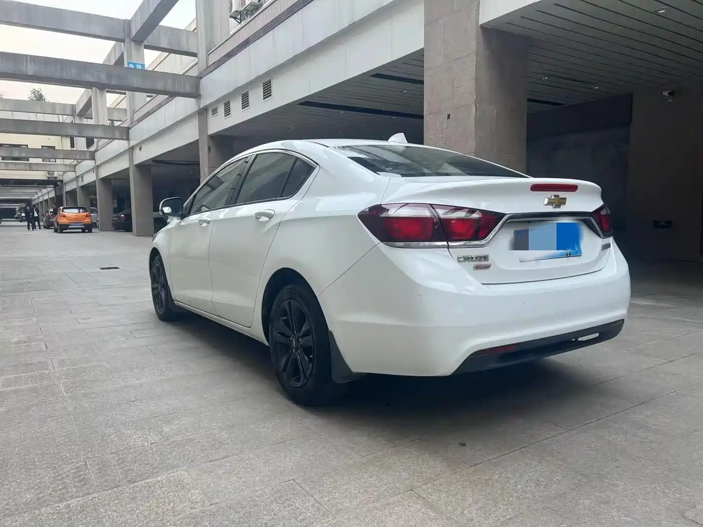 Chevrolet Cruze 2015 1.4T DCG Flagship фото 8