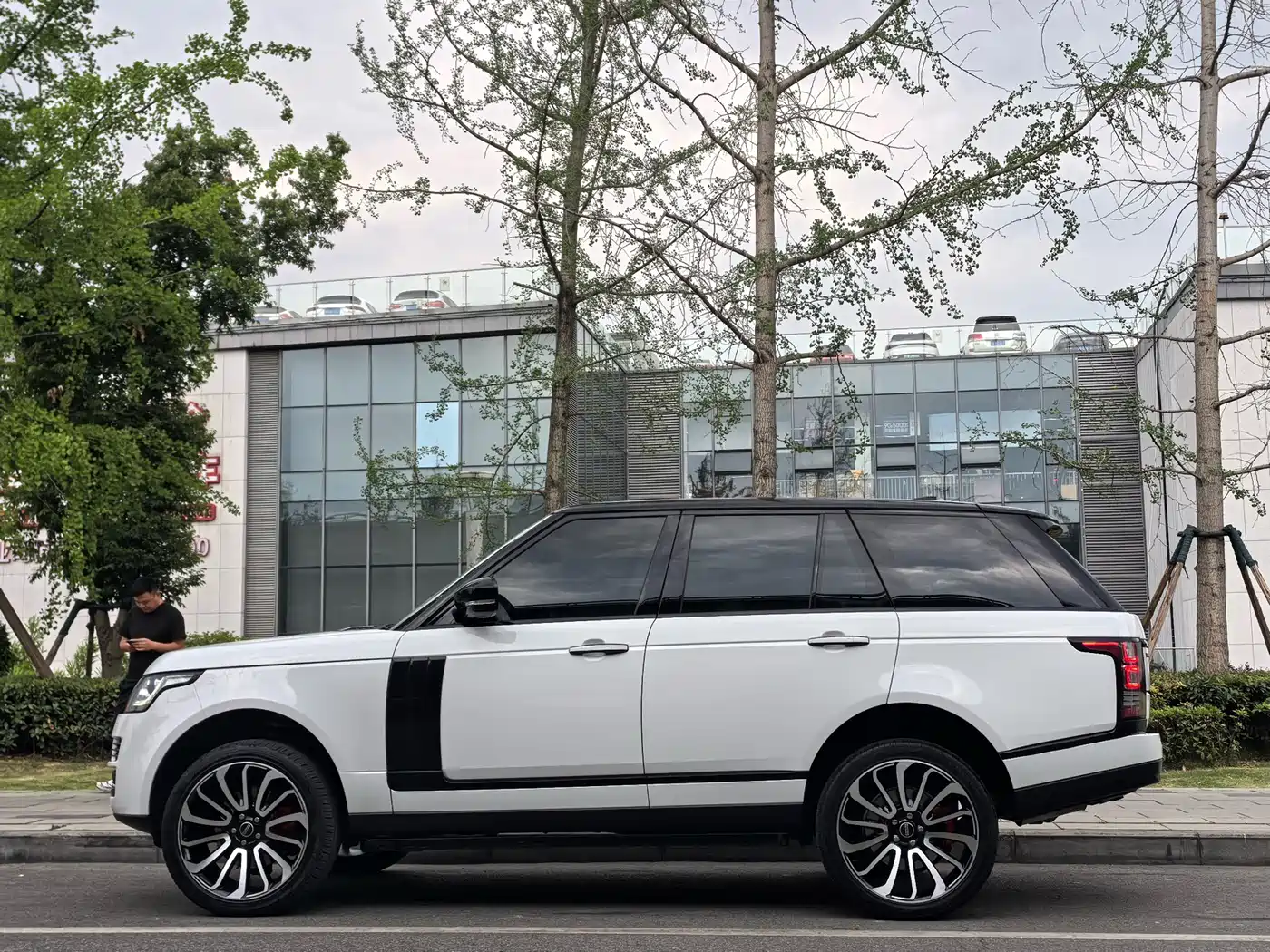 Land Rover Range Rover 2017 3.0 SC V6 Vogue фото 2