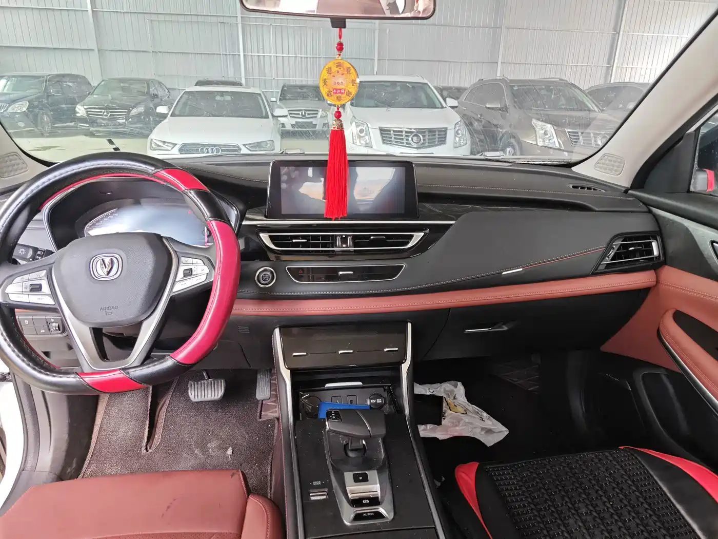 Фото 6 - Changan CS75