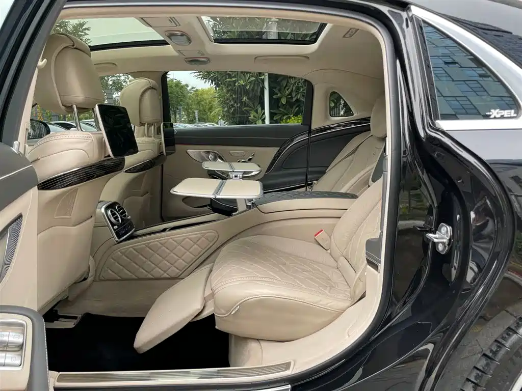 Mercedes-Benz Maybach S-Class 2018 Model S 680 фото 14