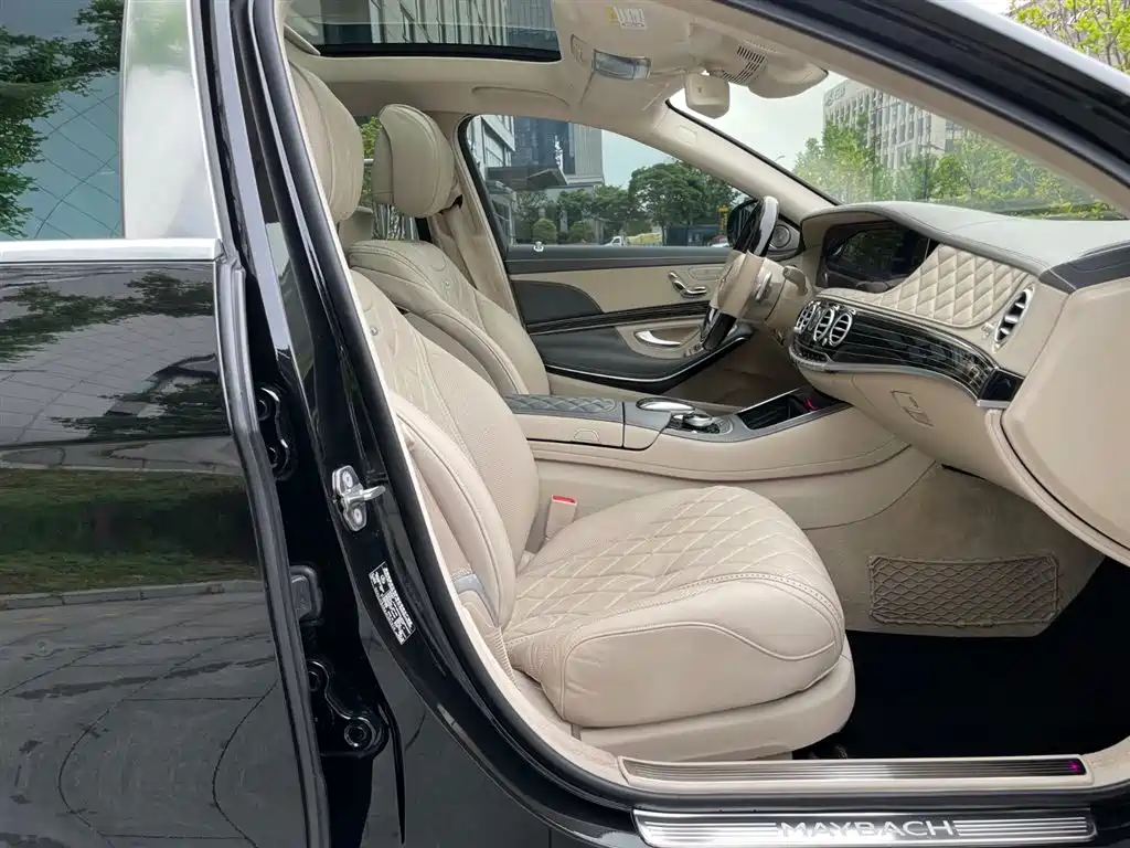 Mercedes-Benz Maybach S-Class 2018 Model S 680 фото 23