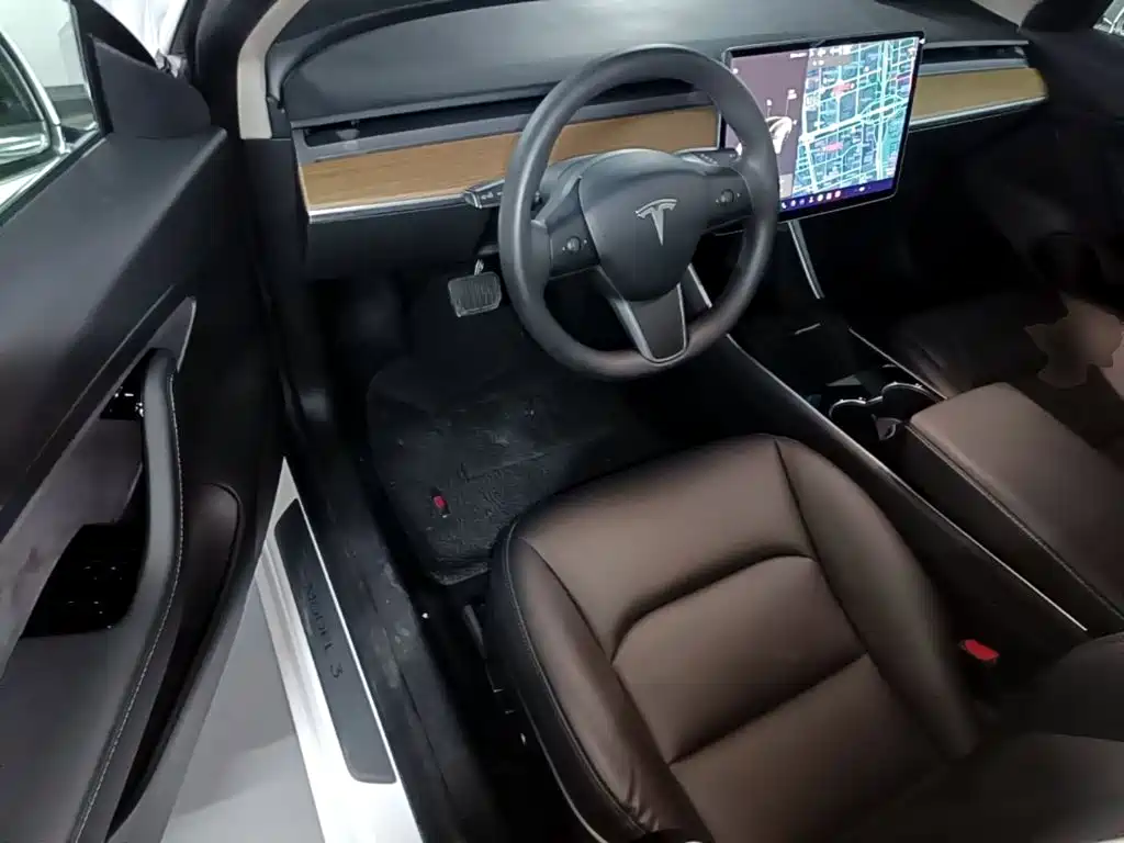 Tesla Model 3 2020 2020 Facelift Standard Range RWD Upgrade