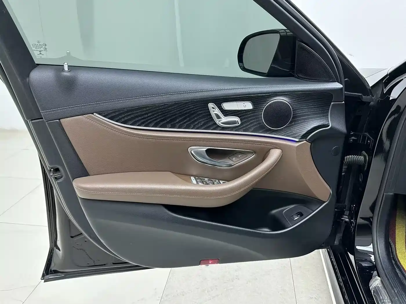 Mercedes-Benz E-Class 2019 E 200 L Sport фото 8