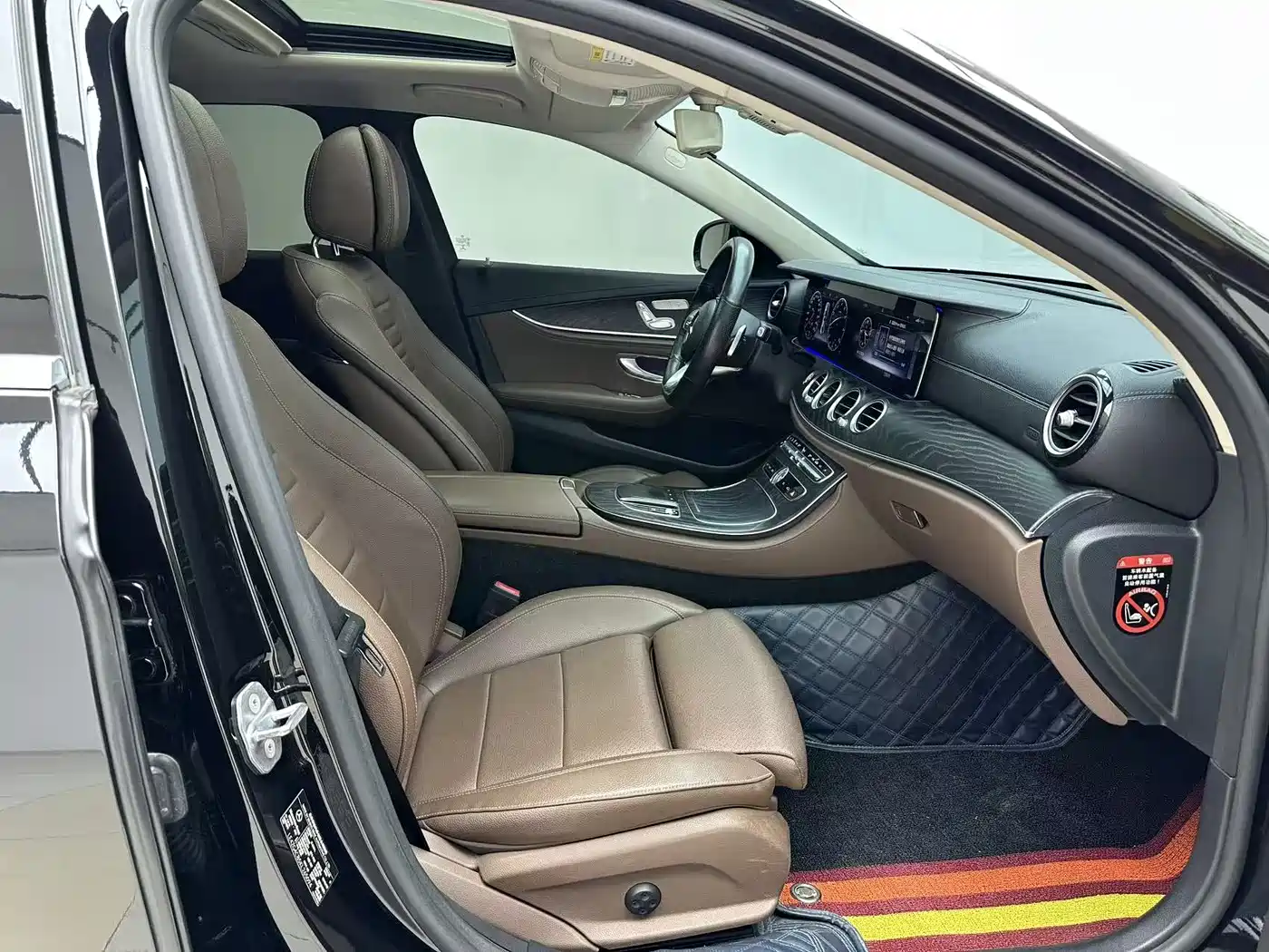 Mercedes-Benz E-Class 2019 E 200 L Sport фото 16