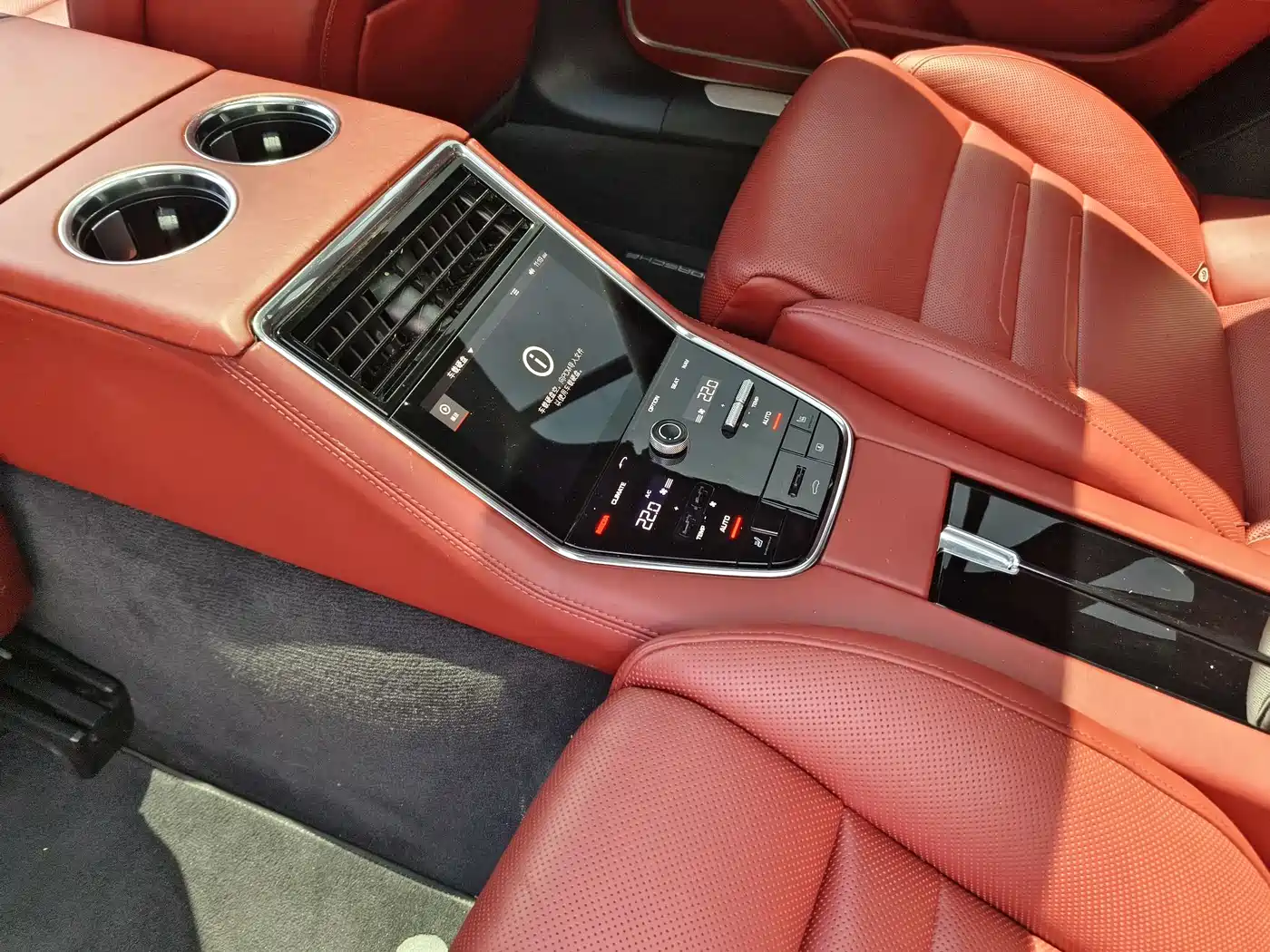 Porsche Panamera 2019 Panamera 4 Executive Long Wheelbase 2.9T фото 7