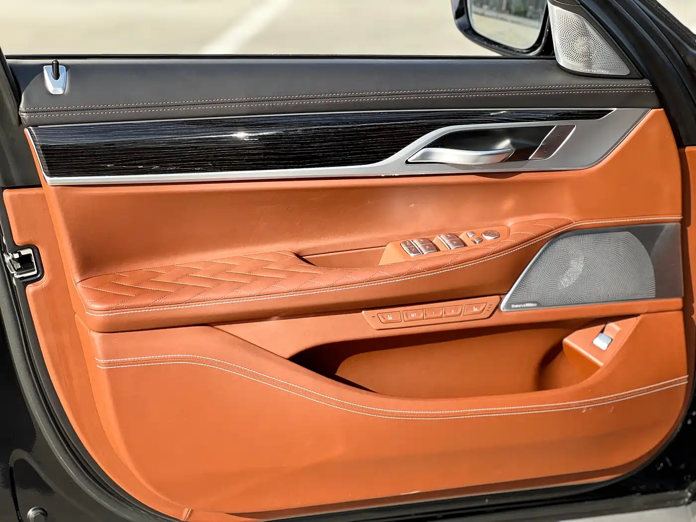 BMW 7-SERIES