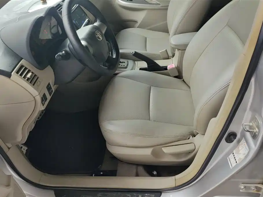 Toyota Corolla 2012 Styling Edition 1.6L Automatic GL фото 9
