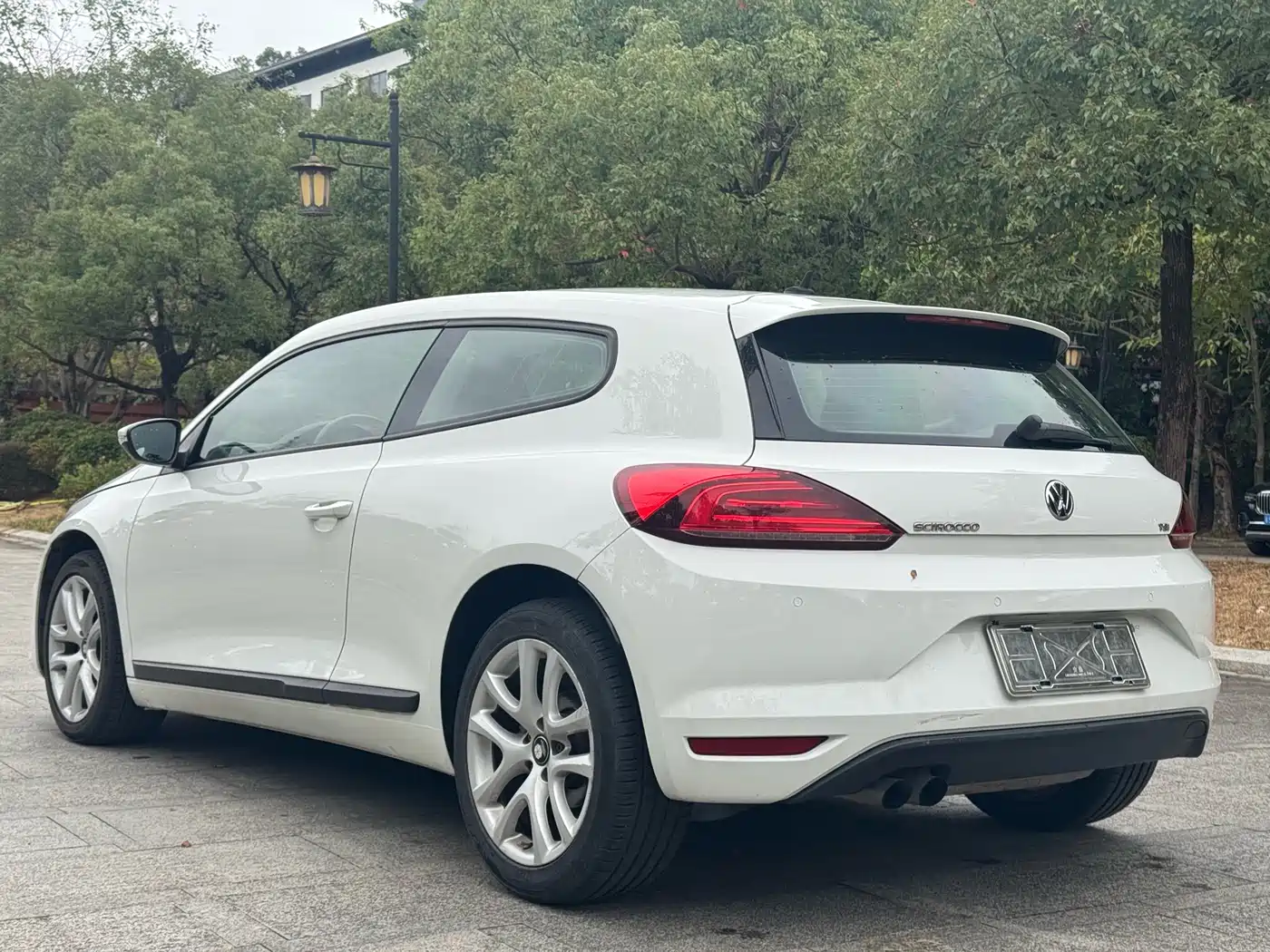Volkswagen Scirocco 2015 1.4TSI Trend Edition фото 11