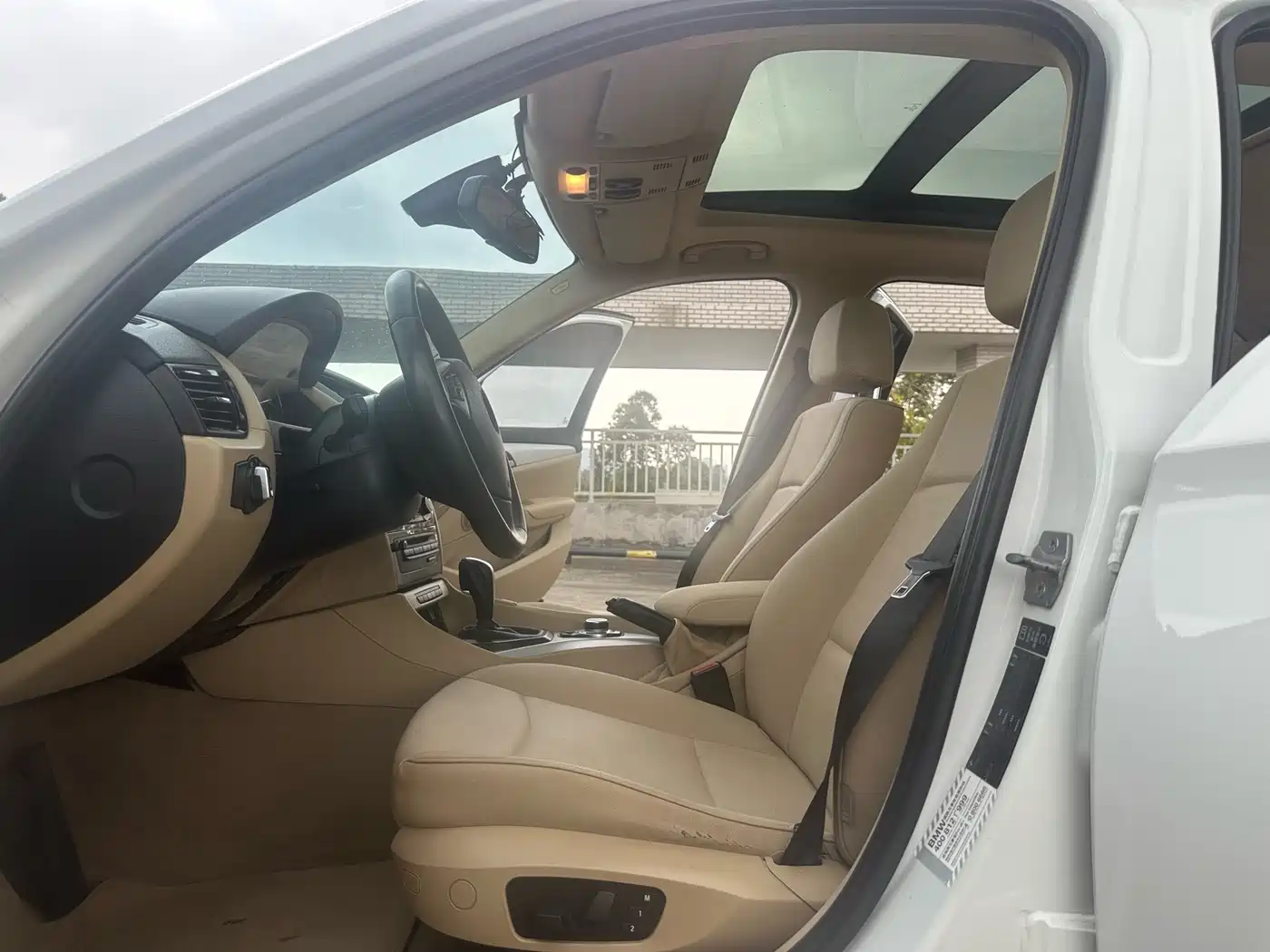 BMW X1 2013 sDrive18i Leading фото 4