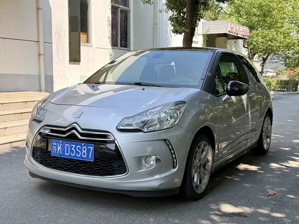 DS 3 Classic 2014 2012 1.6L Style Edition