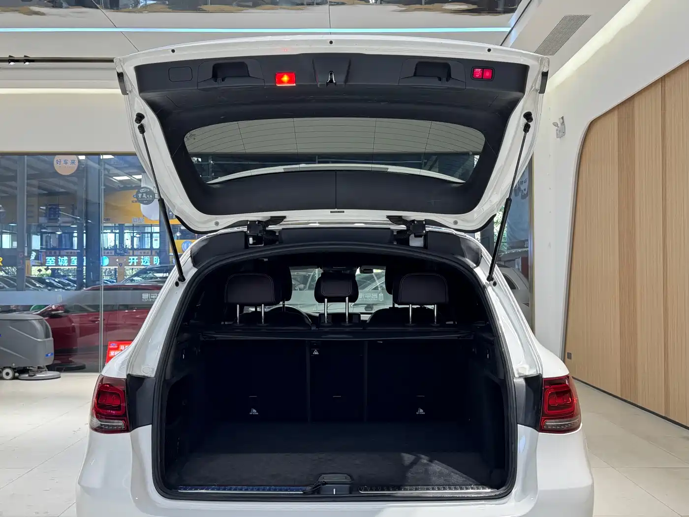 Mercedes-Benz GLC 2020 Facelift GLC 300 L 4MATIC Dynamic фото 19