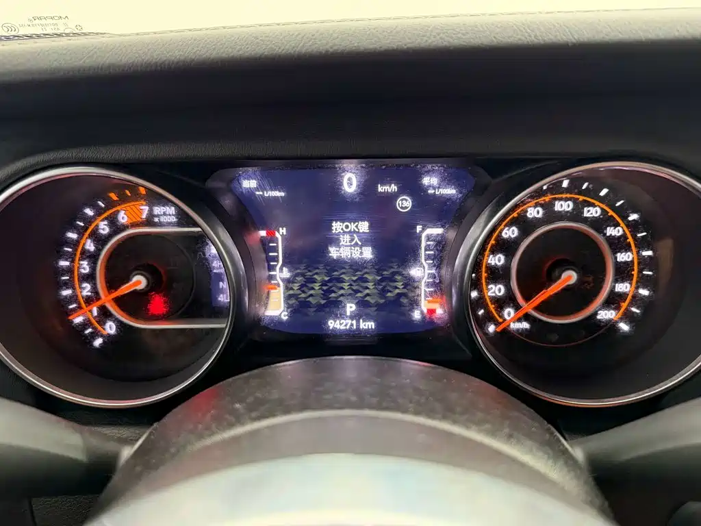 Фото 10 - Jeep Wrangler