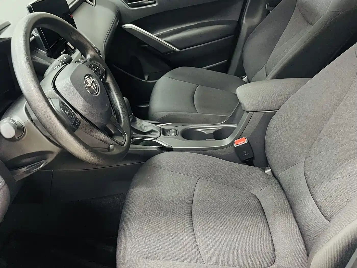 Toyota Corolla Cross 2023 2.0L Elite Edition фото 9