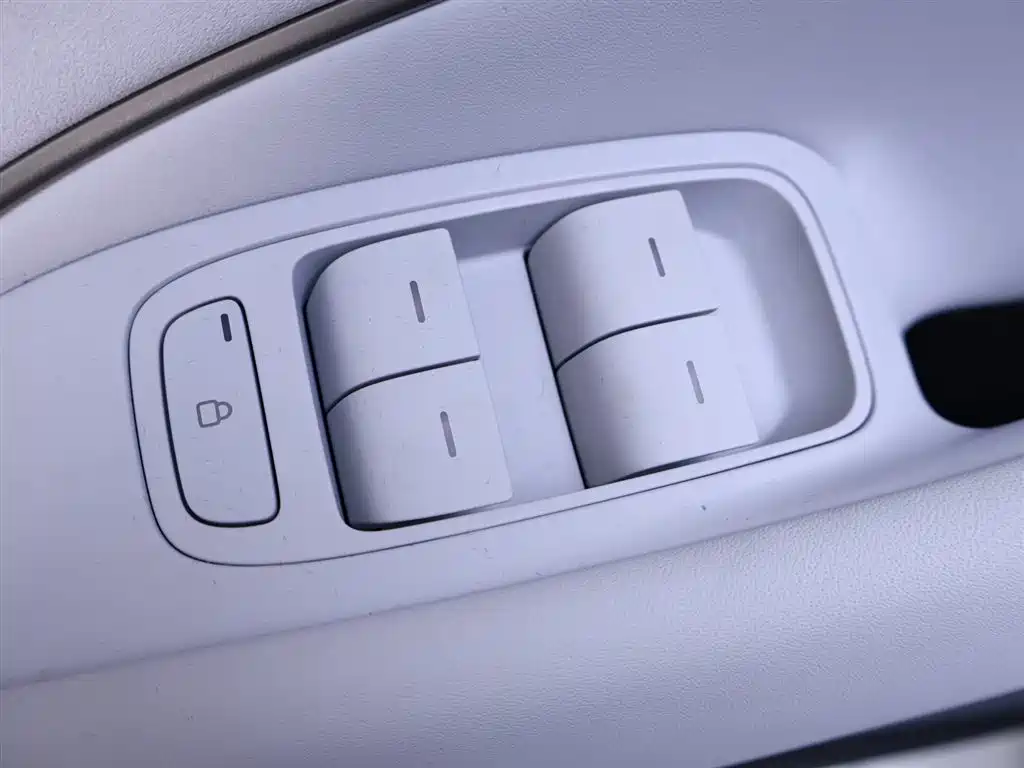Xiaomi Auto Xiaomi SU7 2024 AWD Extended Range Advanced Smart Driving Max Edition фото 17