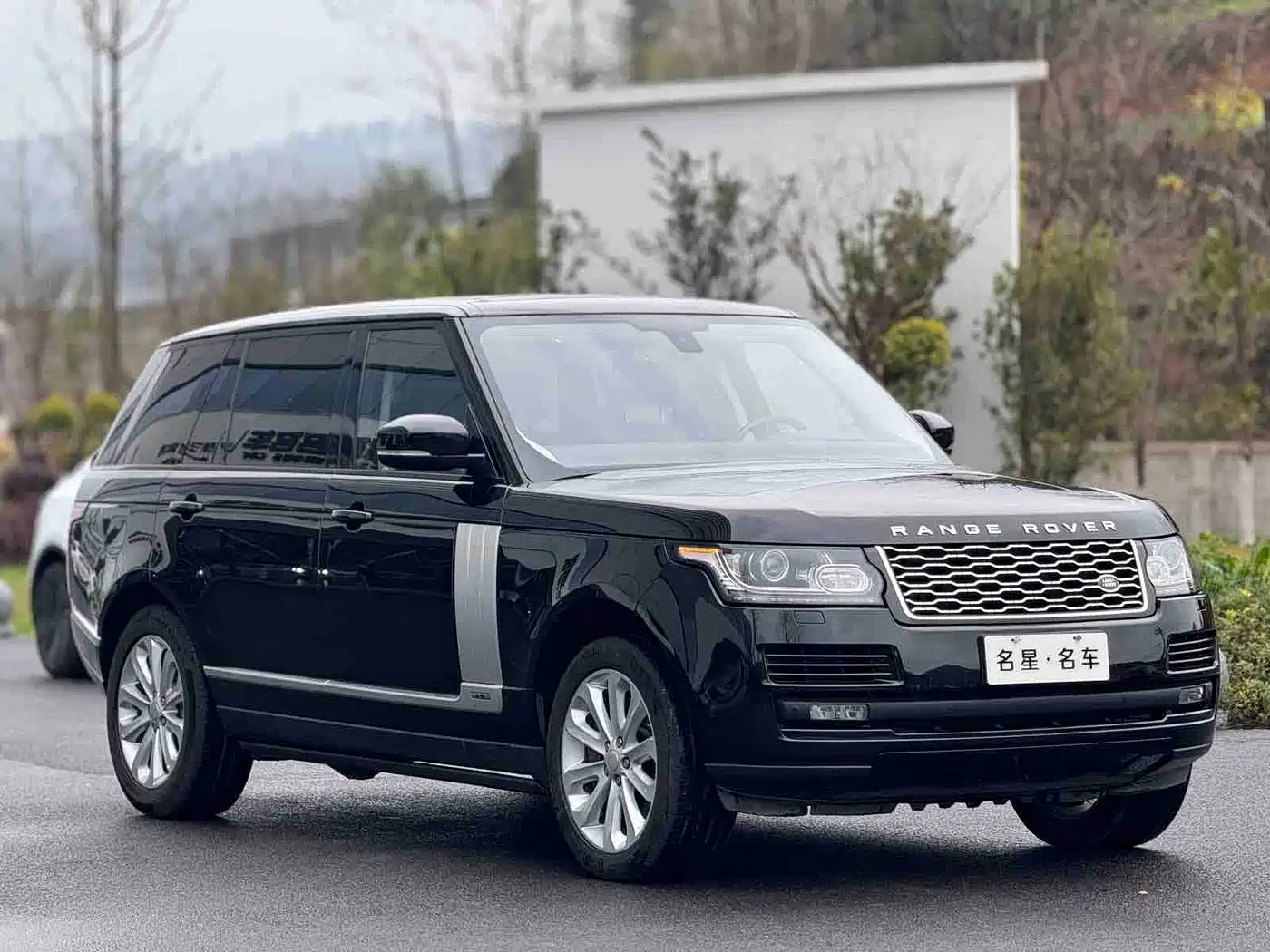 Land Rover Range Rover 2016 3.0 SC V6 Vogue LWB фото 3