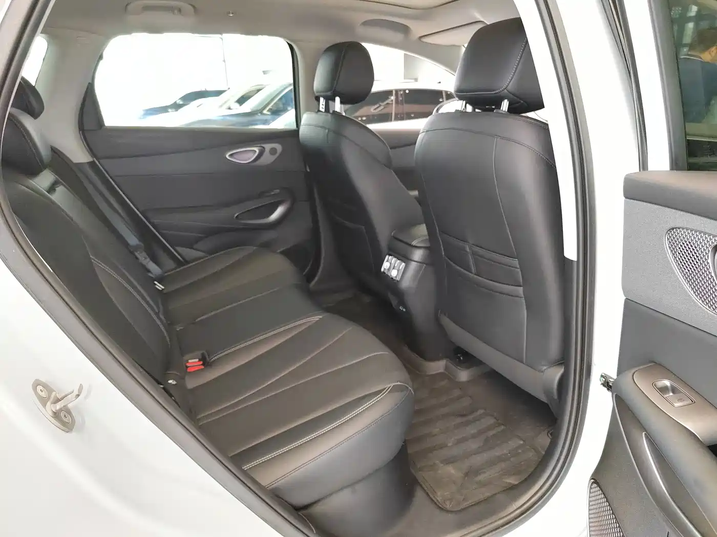 BYD Hai Shi 05 EV 2025 520KM Flagship Smart Navigation Edition фото 11