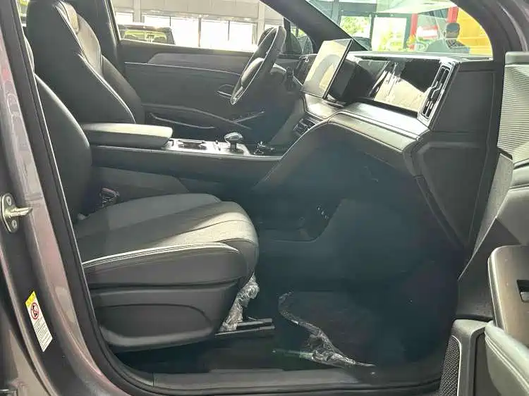 BYD Song L DM-i 2025 Model Smart Drive Edition 112km Leading Type фото 22