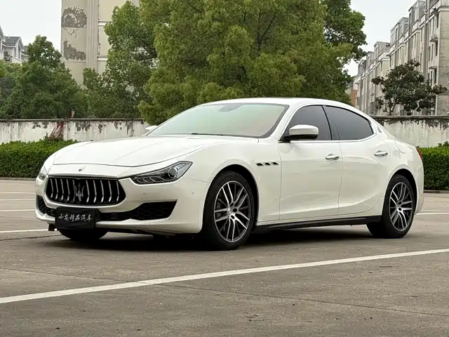 MASERATI GHIBLI