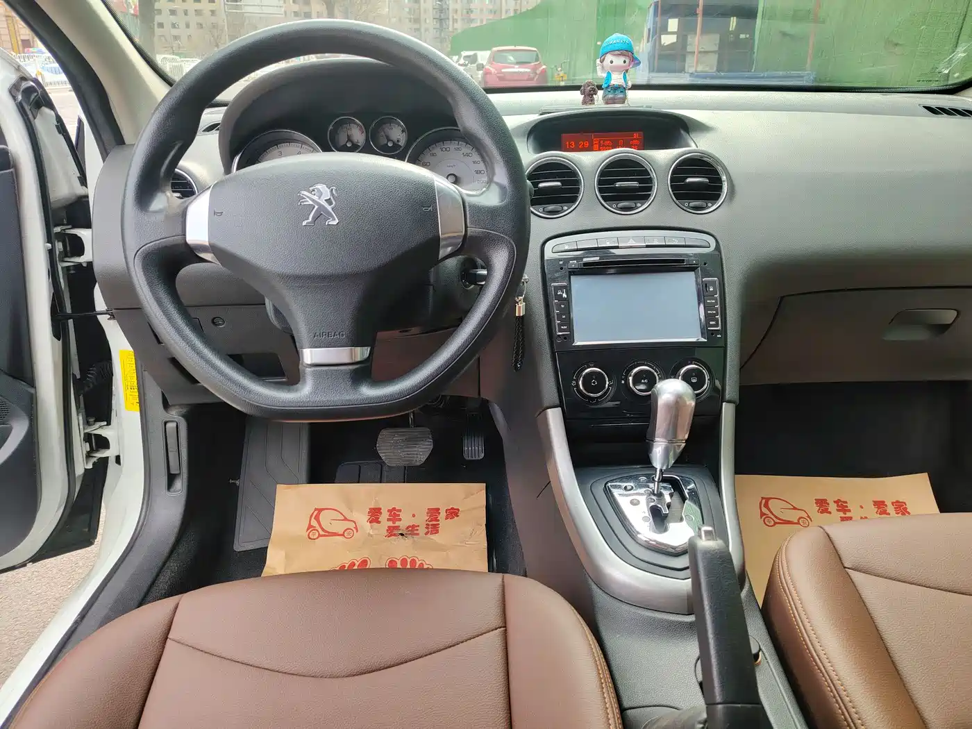 Peugeot 408 2013 2.0L Automatic Comfort Edition фото 11