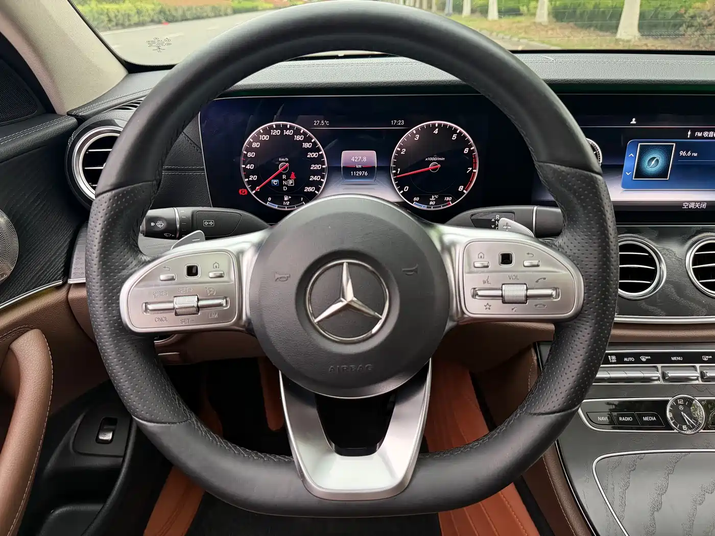 Mercedes-Benz E-Class 2019 E 300 L Sport Luxury фото 13
