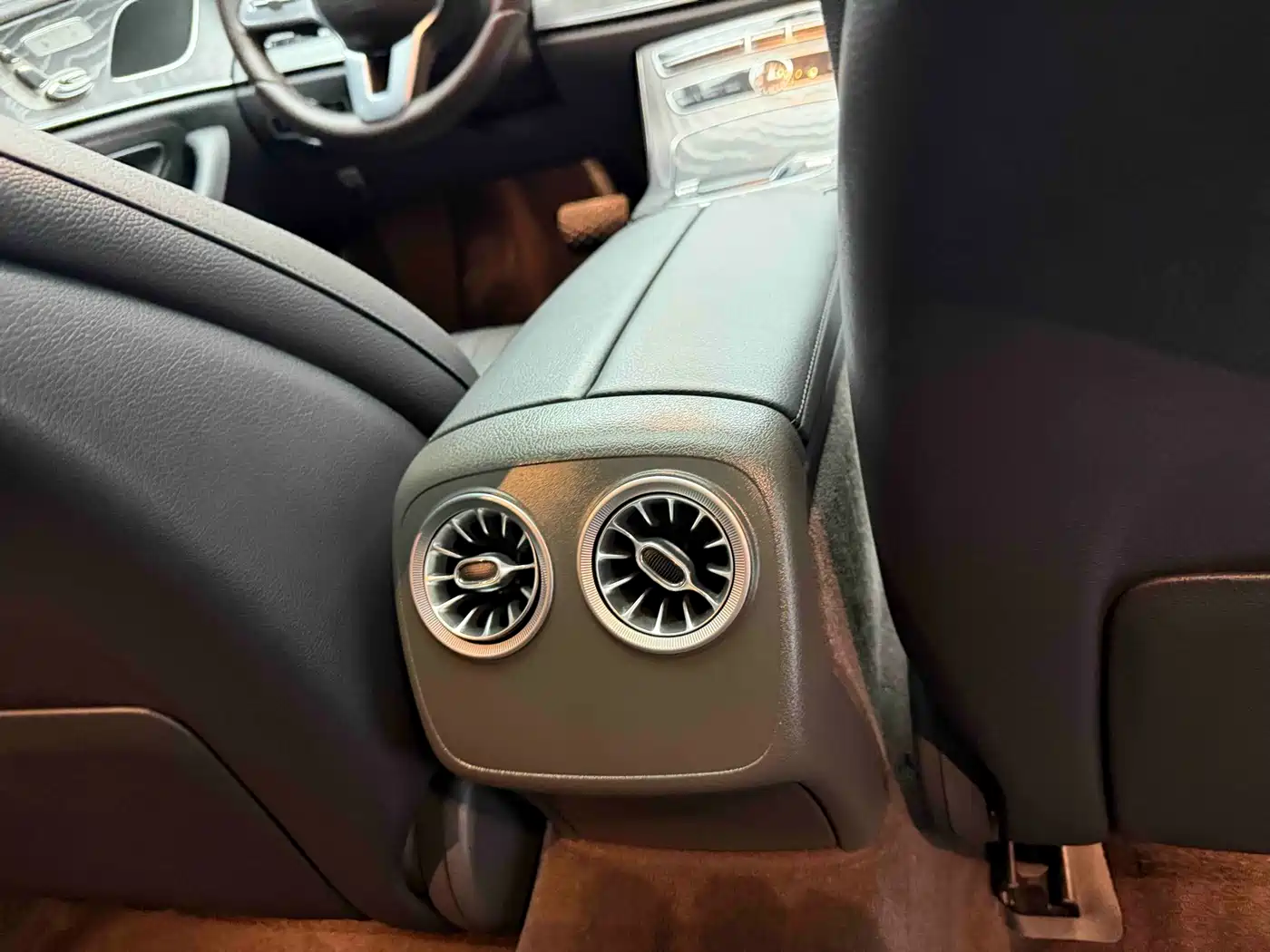 Mercedes-Benz CLS 2018 CLS 300 Dynamic фото 21