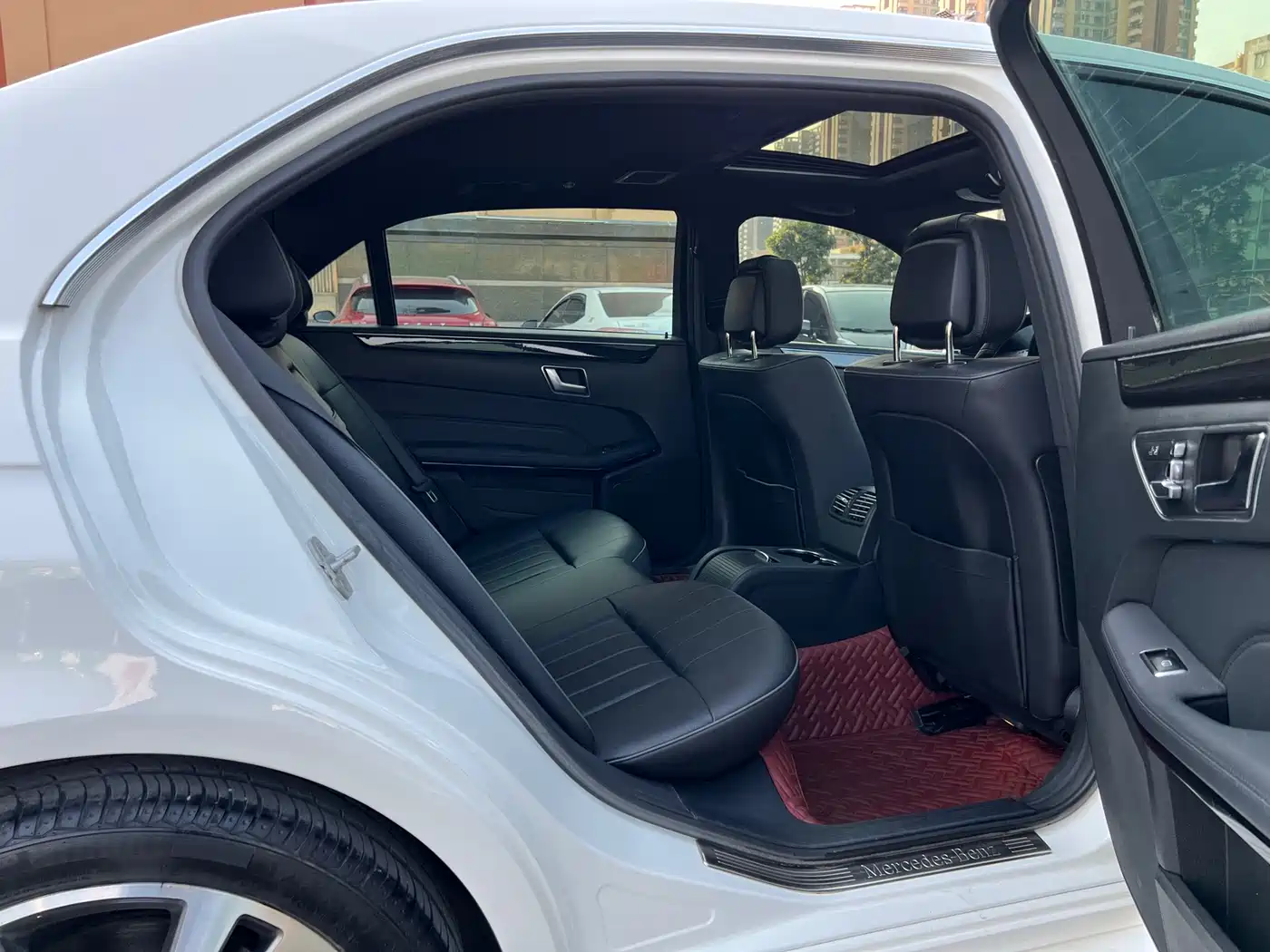 Mercedes-Benz E-Class 2015 E 260 L Sport фото 11
