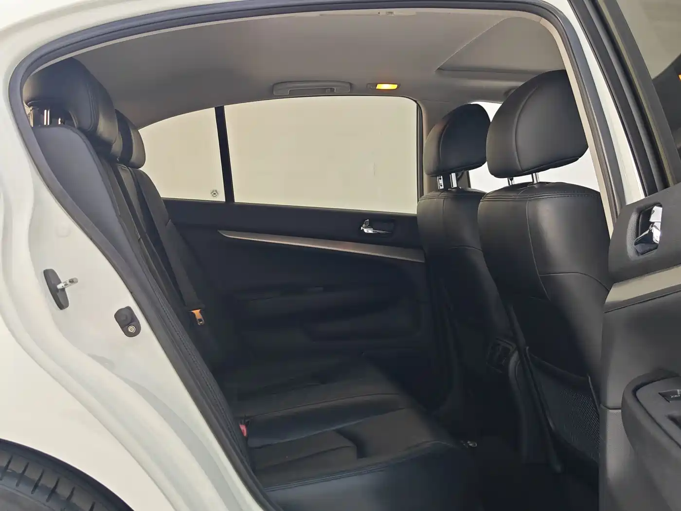 Infiniti G Series 2012 2010 Model G25 Sedan Luxury Sport Edition