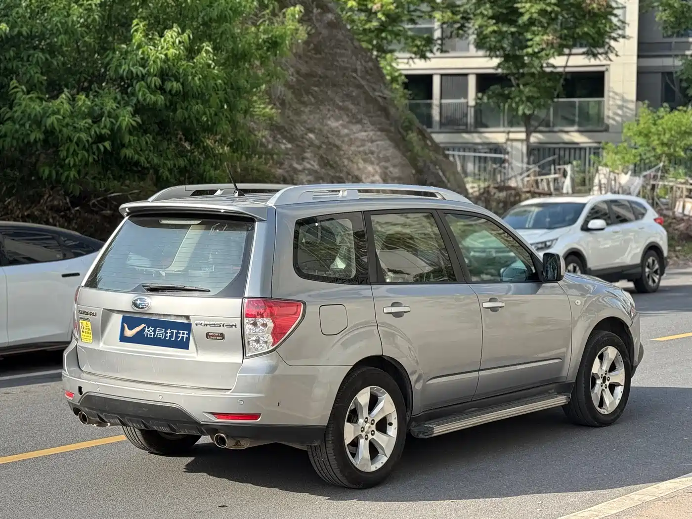 Subaru Forester 2010 2.0XS Luxury Navigation Edition фото 4
