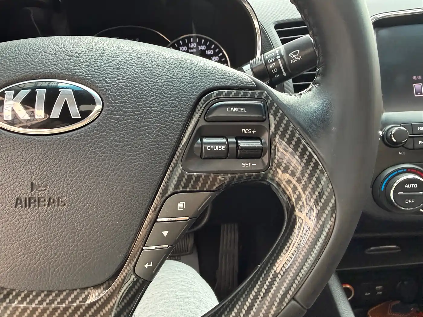 Kia K3 2017 1.6L Automatic 15th Anniversary Special GLS фото 12