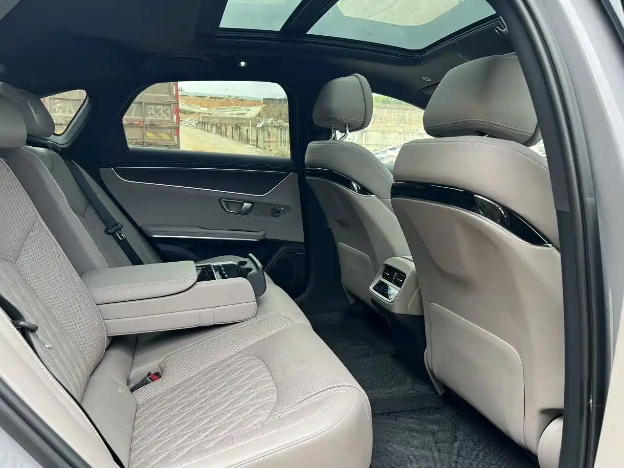 BYD Han 2025 DM-i 125KM LiDAR Smart Driving фото 6