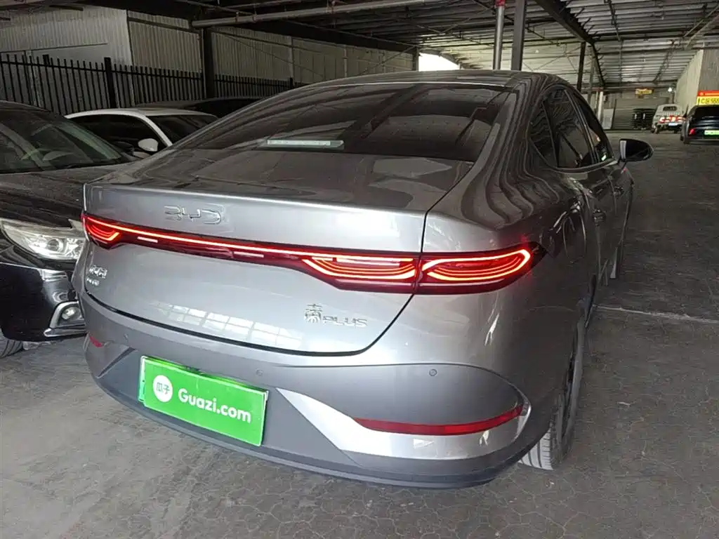 BYD Qin PLUS 2025 DM-i Smart Drive 55KM Leader фото 7