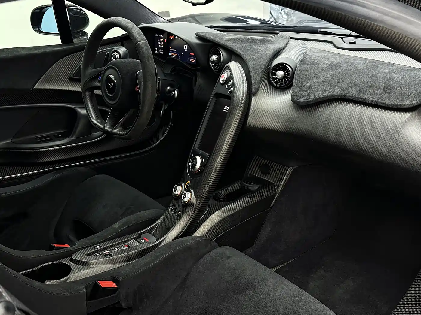 McLaren P1 2018 2014 3.8T Standard