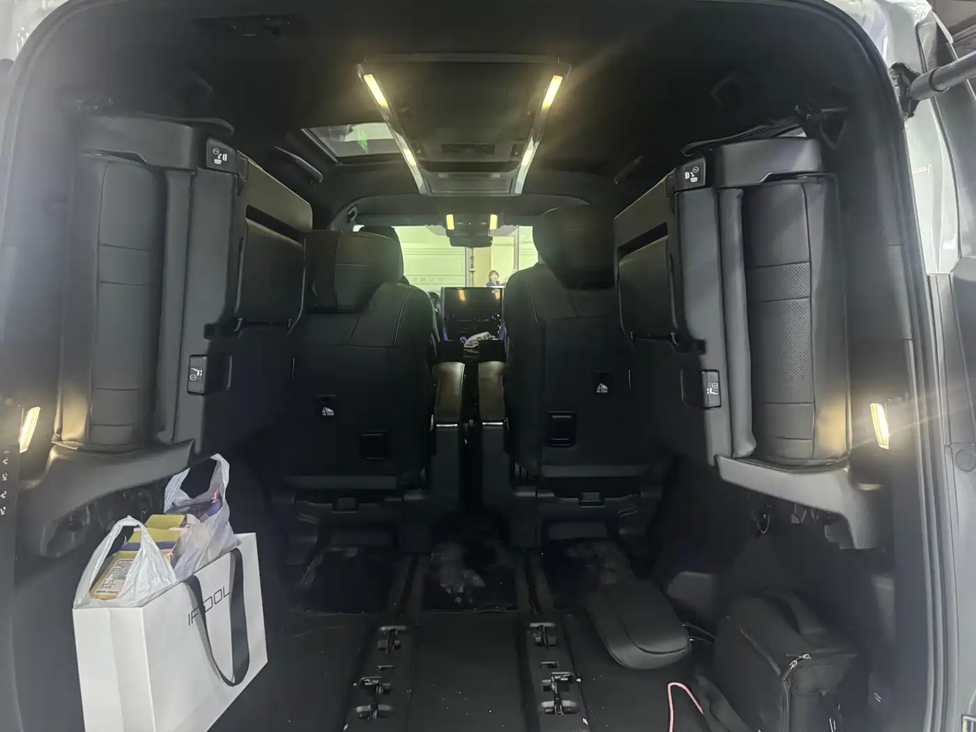 Toyota Alphard 2023 Dual Hybrid 2.5L Ultimate Gold Edition фото 13