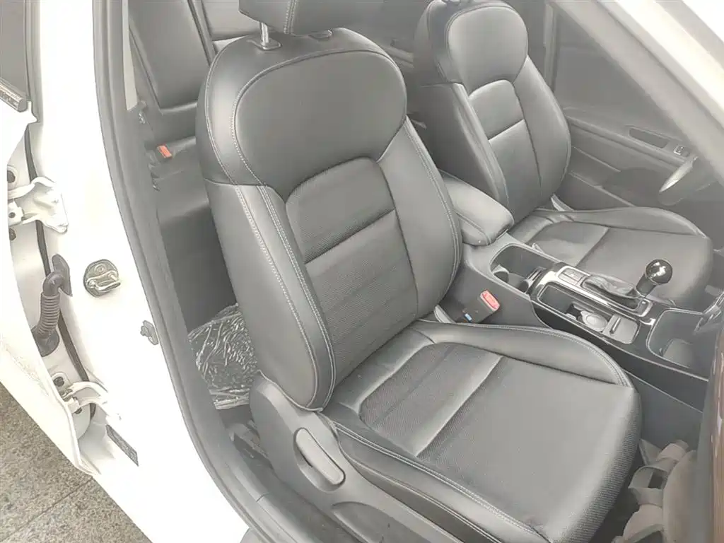 Kia K4 2014 1.8L Automatic GLS фото 25