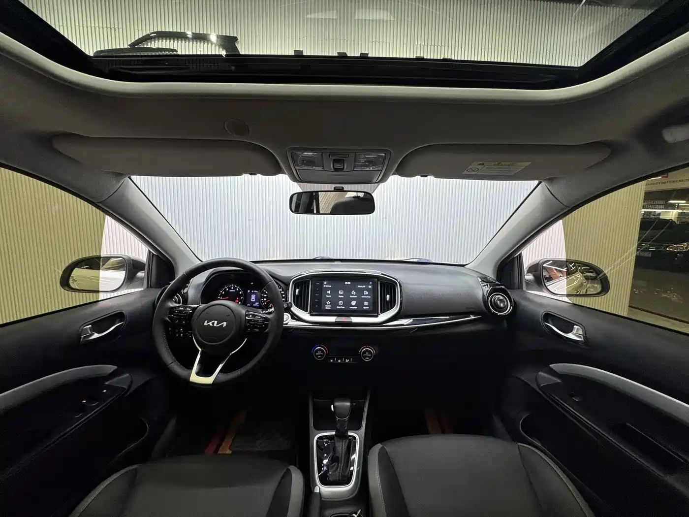 Kia KX1 2021 1.4L CVT Fun Sunroof Version фото 9