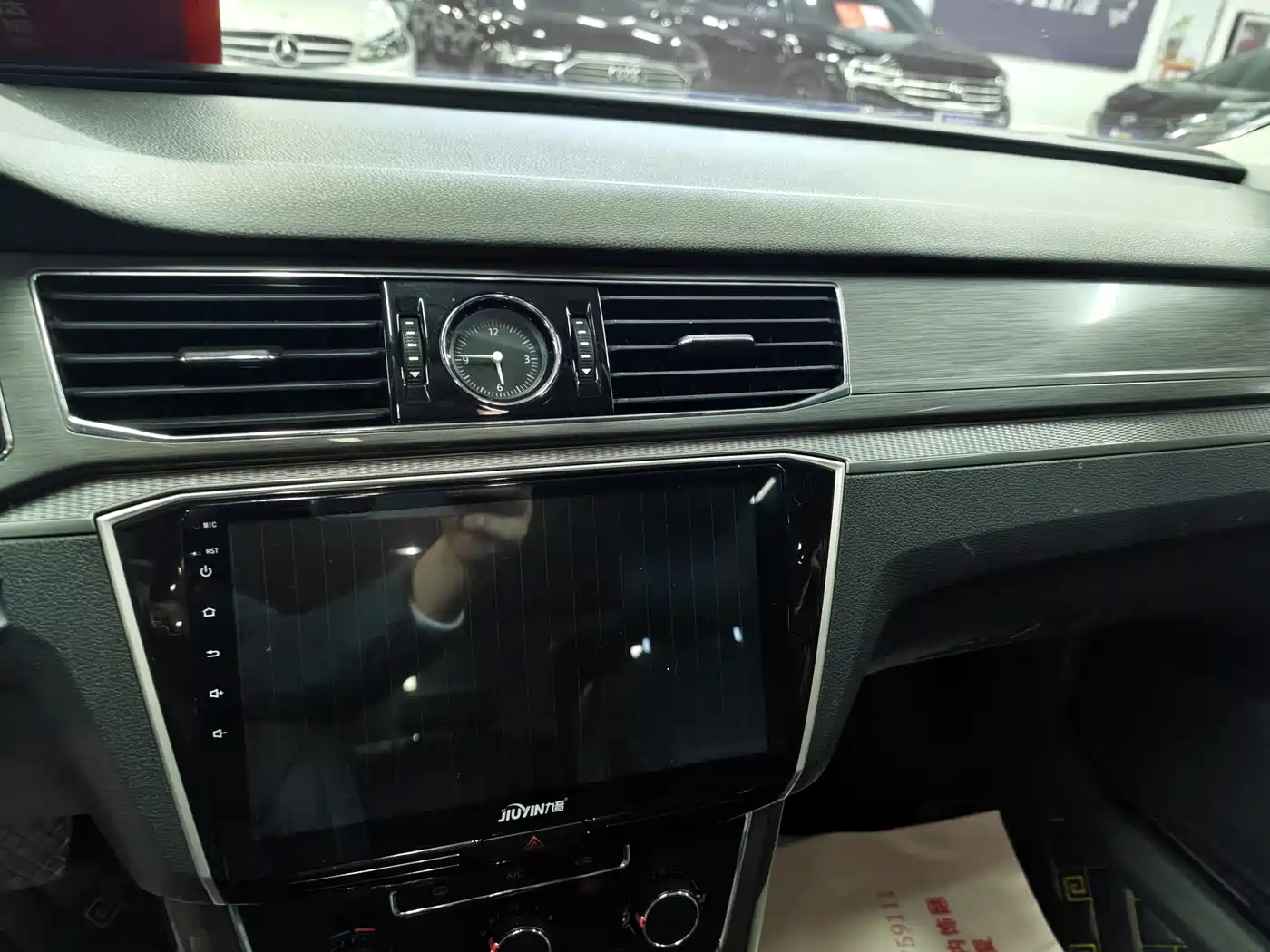 Volkswagen Passat 2017 280TSI DSG Prestige фото 16