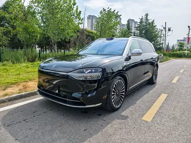 AITO Wenjie AITO M9 2025