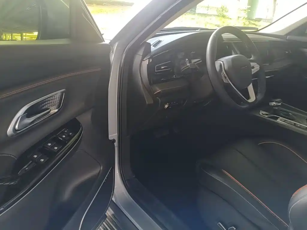 Changan Oshan X7 PLUS 2022 2022 1.5T Blue Whale Edition Auto Executive