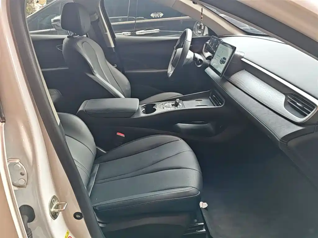 BYD Hai Bao 05 DM-i 2025 DM-i Smart Drive Edition 55KM Luxury фото 25